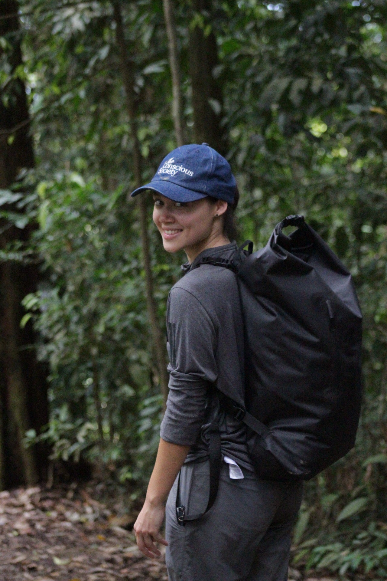 surfmore-vandtaet-rygsaek-pige-vanessa