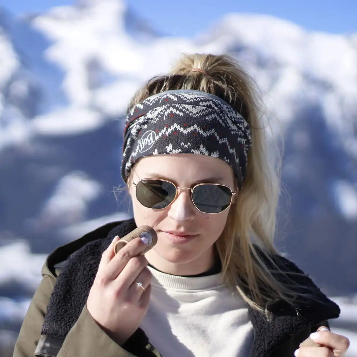 aloha-care-zinc-stick-paa-kvinde