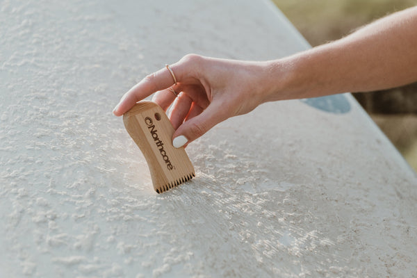 Northcore-Bamboo-Surf-Wax-Comb-01