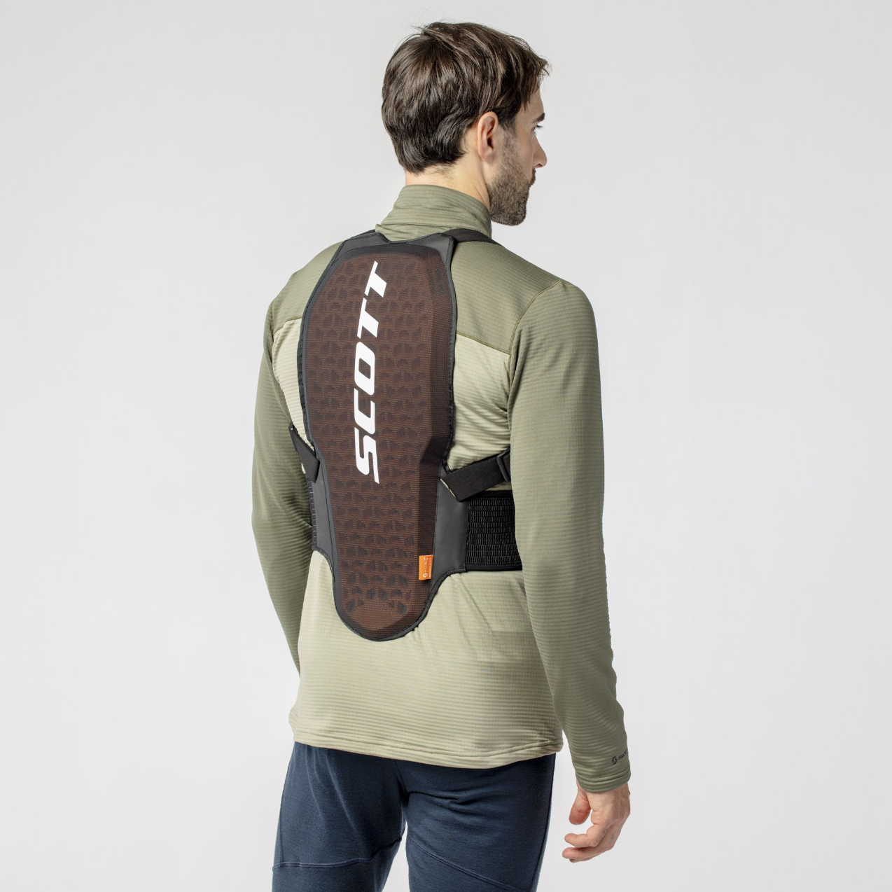 scott-back-protector-airflow-sort-hvid-03